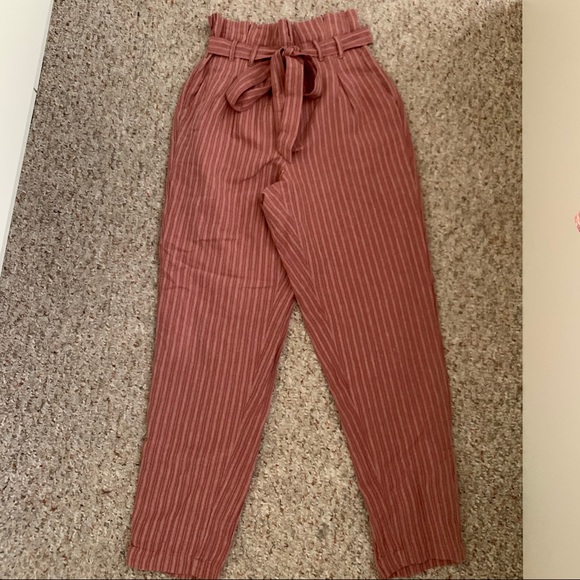 American Eagle Outfitters Pants - American Eagle paperbag soft pants